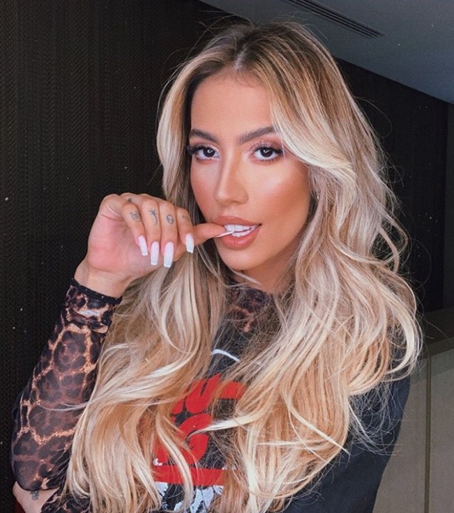 Gabi Brandt muda de visual após Saulo Poncio deixar família 