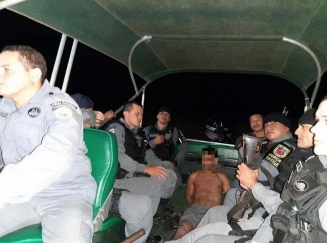 Suspeito de feminicídio é transferido após revolta da população em Barreirinha