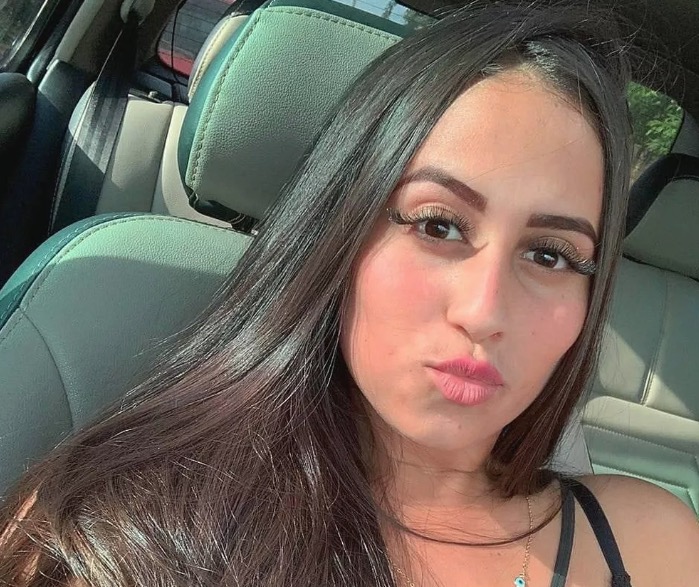 Adolescente é estrangulada e carbonizada após cair em armadilha feita por amiga