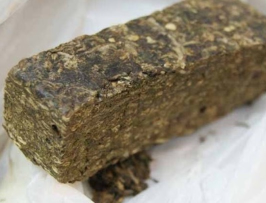 Casal é preso com drogas dentro de carro em área vermelha em Manaus