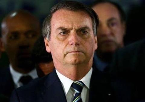 Sem dar detalhes, Bolsonaro diz que passará por nova cirurgia
