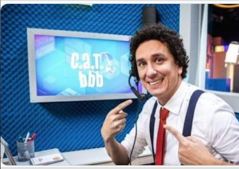 Em noite de eliminação, Rafael Portugal brinca com casal Marcela e Daniel e web reage