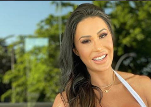 Gracyanne Barbosa posa de biquíni e ostenta joias luxuosas em vídeo