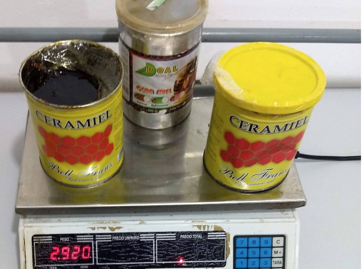 Mulher é presa ao tentar embarcar para Manaus com haxixe escondido em latas de cera