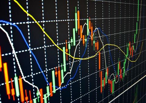 Bolsa volta a paralisar pregão com Ibovespa em queda de 15%