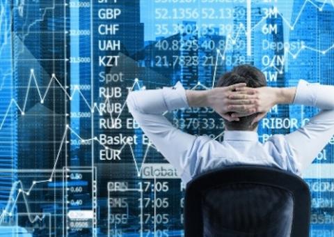 Em pregão de oscilações, B3 chega a ganhos de13,84% e dólar fica a R$ 4,8499