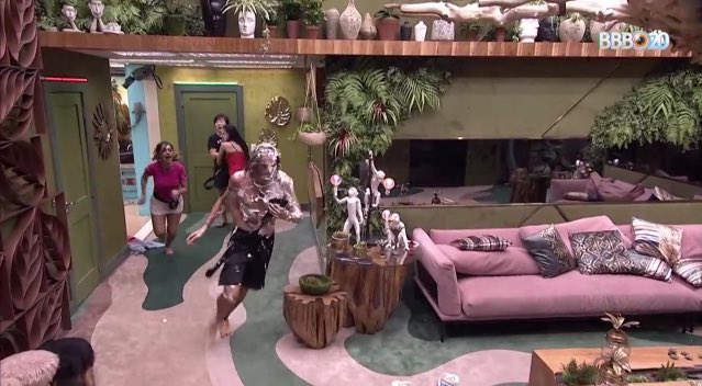 BBB20: Pyong perde a paciência e grita com brothers: 'A gente não é criança’ 