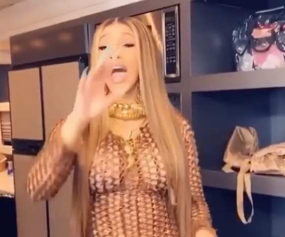 Internet criou o hit do coronavírus com o desabafo de Cardi B