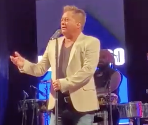Leonardo é detonado após comparar coronavírus com HIV durante show 