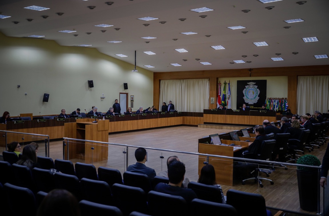 TJAM adota home office, suspende julgamentos e determina isolamentos