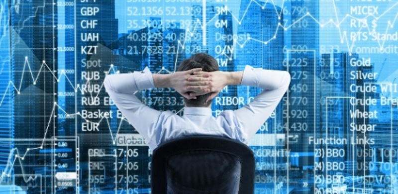 Bolsa volta a paralisar negociações e dólar se mantém acima de R$ 5