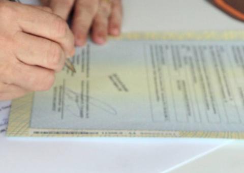 No Amazonas, travestis e transexuais podem registrar boletim com nome social   