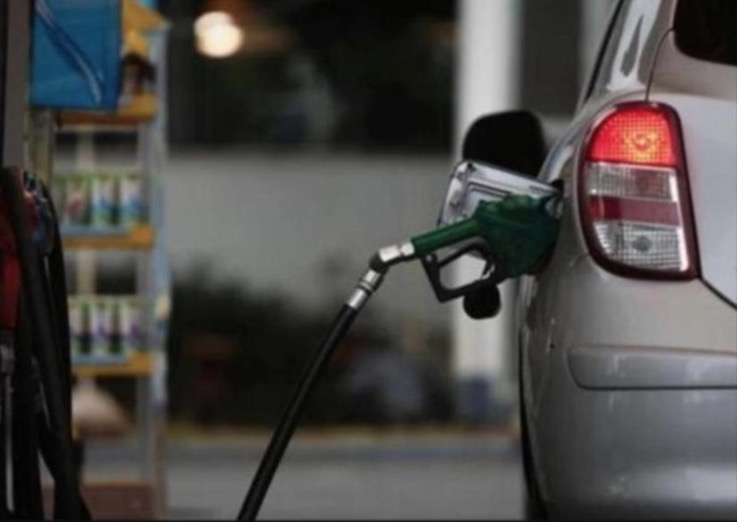 Gasolina tem média de R$ 4,59 em postos de Manaus, aponta Procon