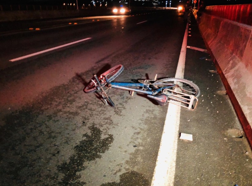 Em Manaus, carreta arrasta ciclista até a morte e foge em alta velocidade
