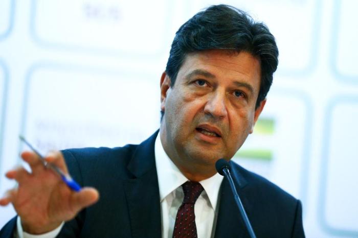 Brasil registra 11 mortes e quase 1 mil casos de coronavírus confirmados