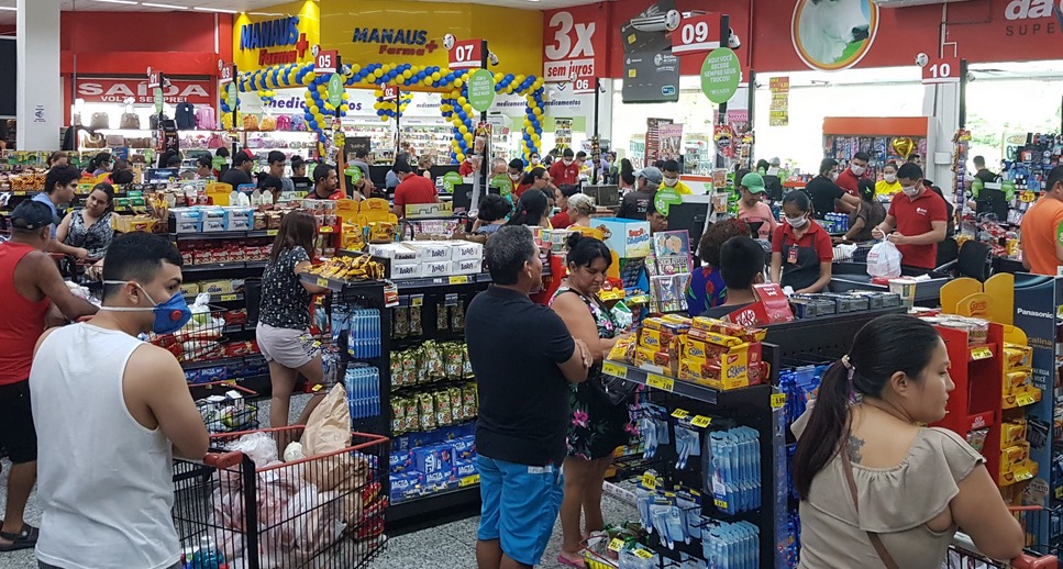 Padarias e supermercados em Manaus adotam medidas de segurança contra coronavírus