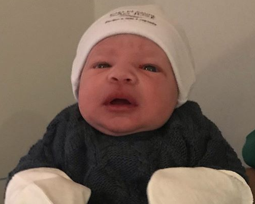 Nasce José, quarto filho do jornalista Alex Escobar