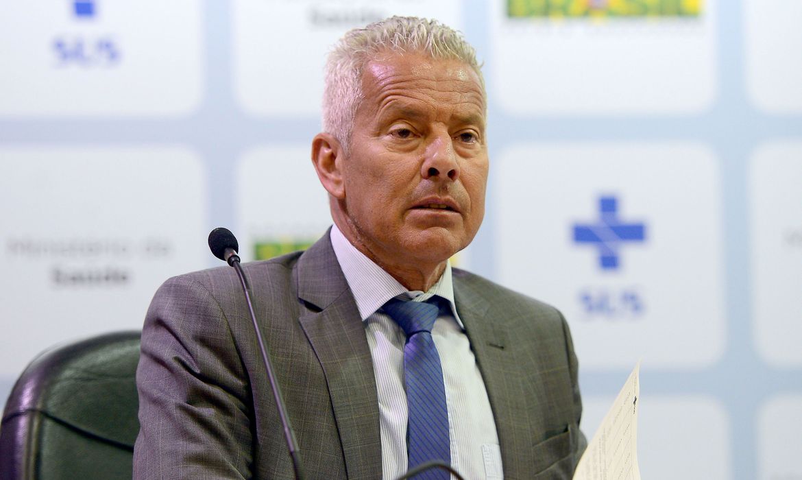 Saúde deve liberar cloroquina para pacientes internados em estado grave