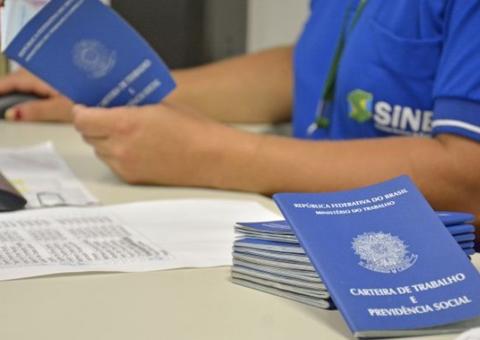 Em Manaus, balcão de empregos do Sine seleciona candidatos para 10 vagas 