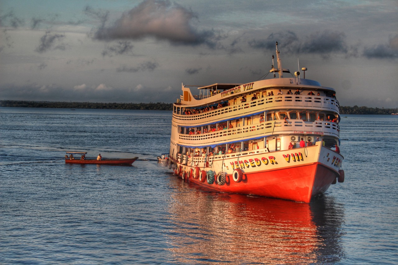 Justiça Federal mantém decreto que restringe transporte fluvial de passageiros no Amazonas
