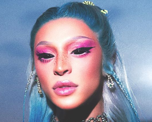 Pabllo Vittar tem álbum novo vazado e manda recado: ‘queime no fogo do inferno’