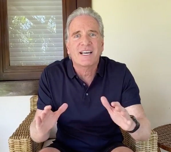 Após ser detonado na web, Roberto Justus justifica áudio polêmico sobre coronavírus