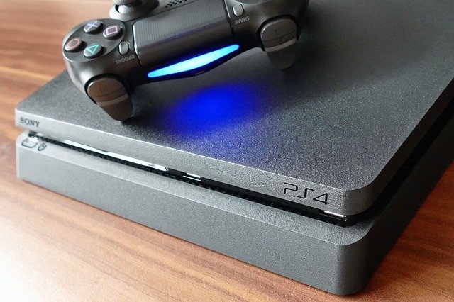 PlayStation anuncia redução na velocidade de 'downloads' durante isolamento por coronavírus