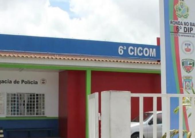 Homem é espancado por populares após socar cara de criança que se negou a dar dinheiro em Manaus