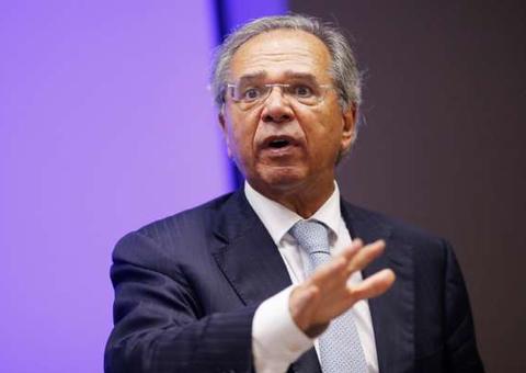 Nova MP que suspende contrato de trabalho trará ajuda de até três salários mínimos, diz ministro