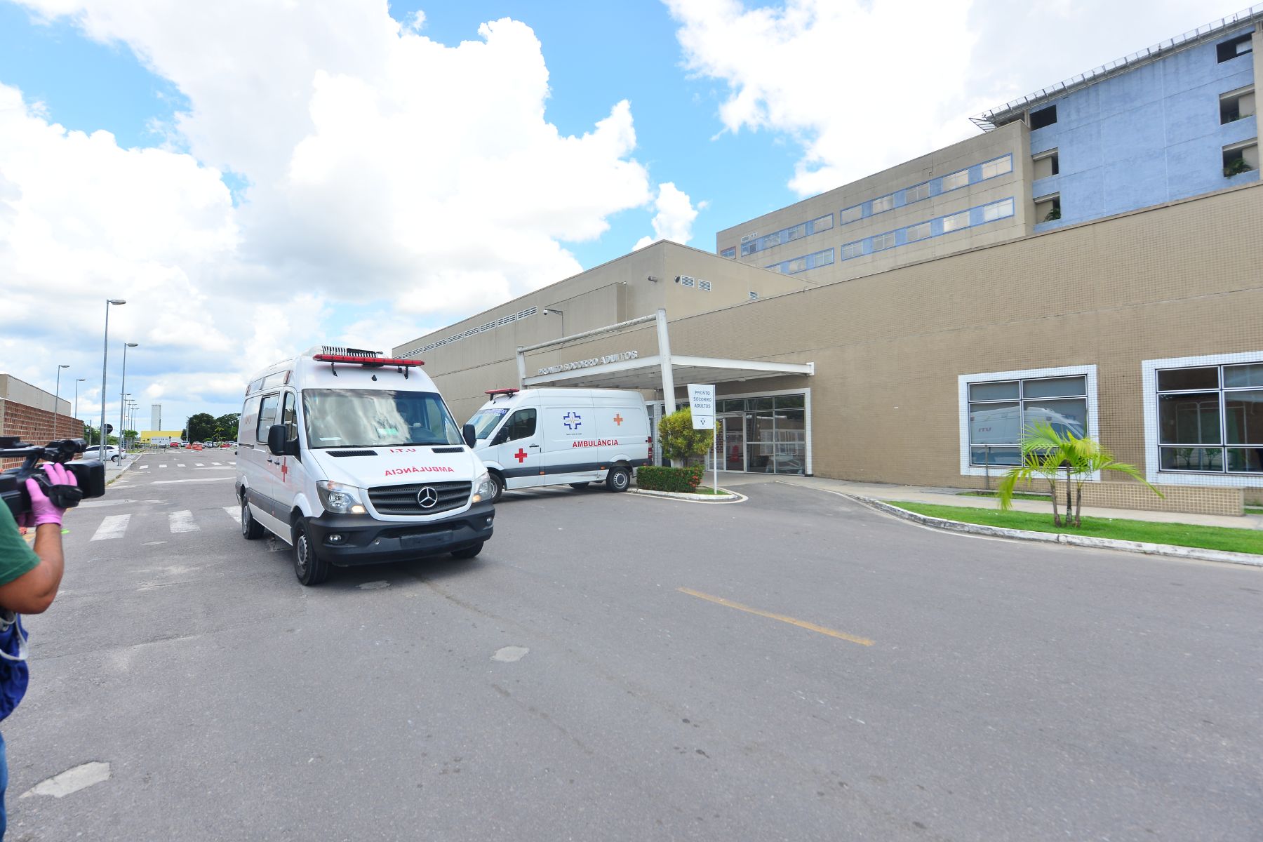 Hospital de campanha pode ser montado no estacionamento do Delphina, diz Susam 