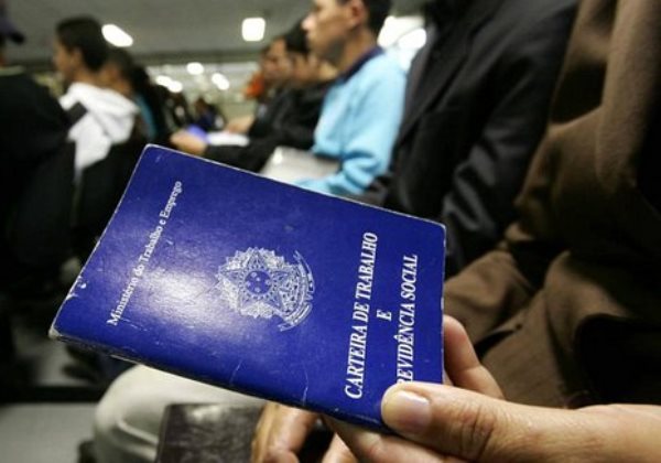 Desemprego volta a aumentar no Brasil antes da pandemia do novo coronavírus 