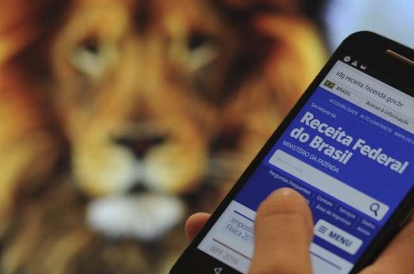 Declaração do Imposto de Renda tem prazo adiado 