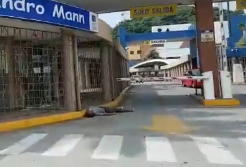 Durante pandemia, Equador retira 150 corpos jogados em ruas e dentro de residências 