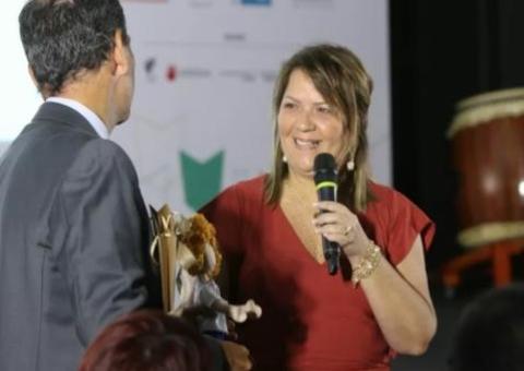 Secretária de Educação do Rio é diagnosticada com covid-19