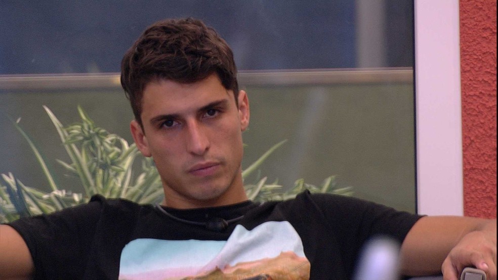 Após polêmica, Felipe Prior deve ficar de fora da final do BBB20 