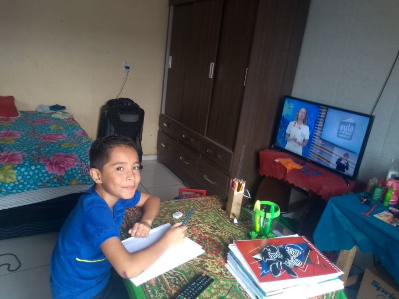 Já são 450 mil estudantes com aulas virtuais no Amazonas