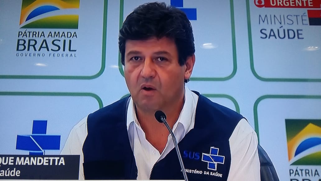 Mandetta dá coletiva e coloca ponto final em rumores de demissão