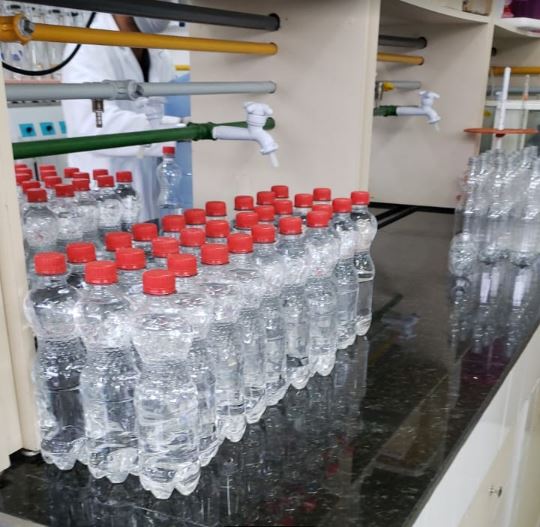 Projeto da UEA inicia produção de  álcool 70% no Amazonas