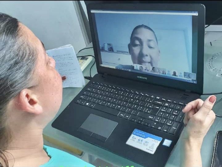 Estudantes da rede municipal e familiares ganham atividades virtuais via Semed