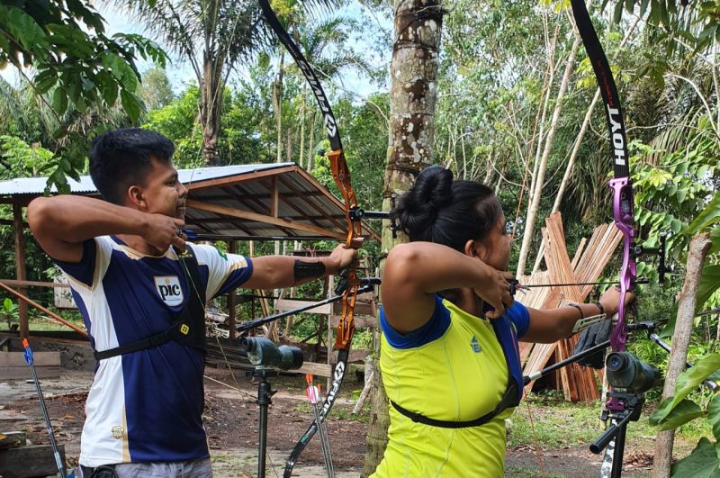 Quarentena faz atletas improvisarem para manter forma física em Manaus