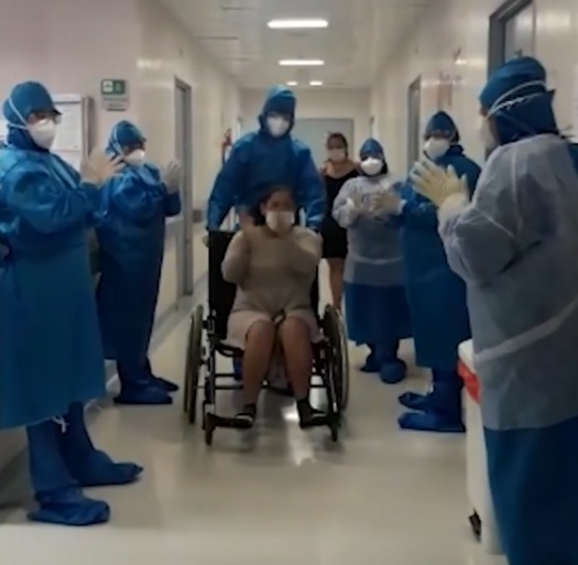 Recuperadas do Covid-19, pacientes recebem alta em Manaus 