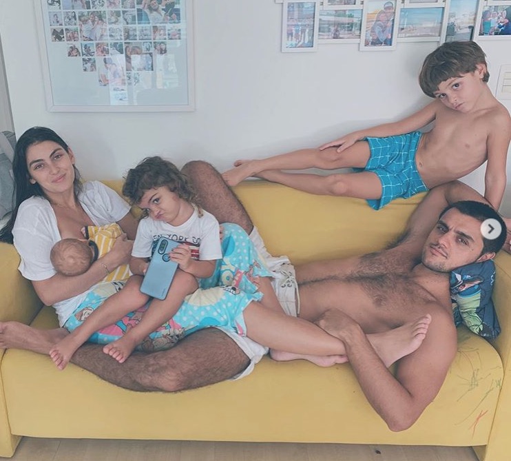 Ator Felipe Simas é diagnosticado com coronavírus 