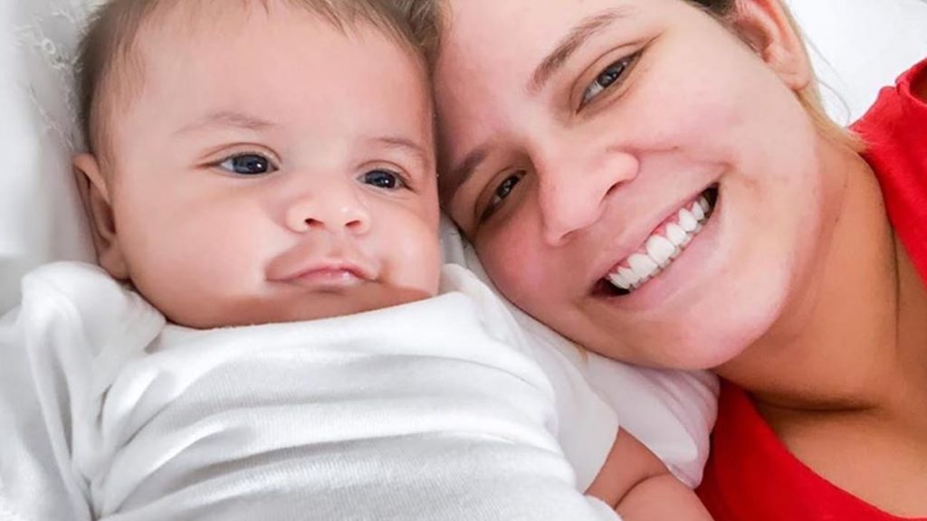 Marília Mendonça desabafa na web sobre cuidados com filho em meio ao coronavírus