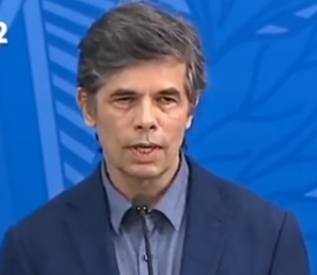 Novo ministro da Saúde diz que está 100% alinhado a Bolsonaro 