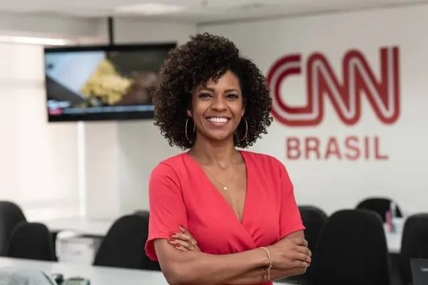 Apresentadora da CNN Brasil é diagnosticada com Covid-19  