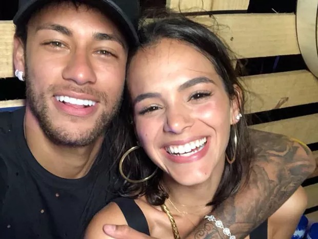 Neymar pede música a Alexandre Pires e fãs apontam indireta a Bruna Marquezine