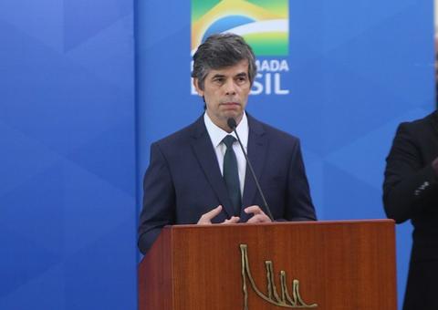 Amazonas, Ceará e Pernambuco irão receber respiradores, anuncia ministro da Saúde