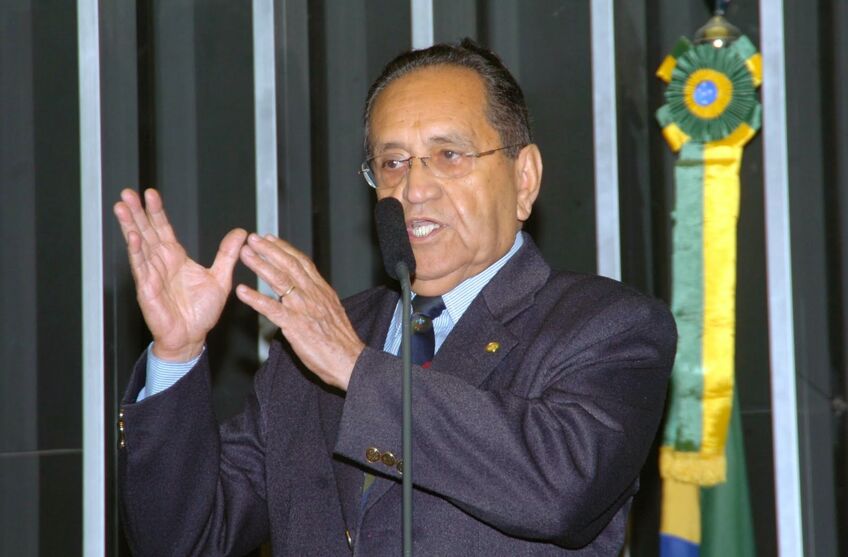Ex-deputado federal do Pará morre aos 88 anos com Covid-19 