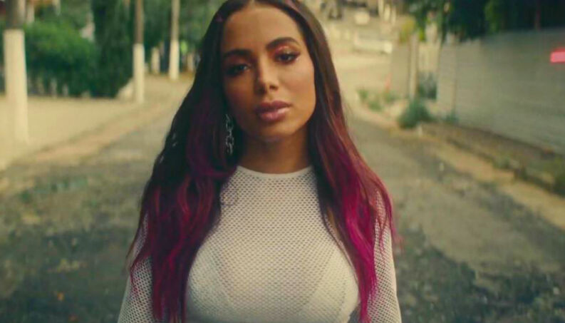 Anitta fará live de música gospel com outros artistas para arrecadar doações