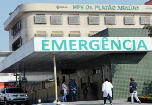 Comerciante reage a assalto e é baleado no pescoço em Manaus